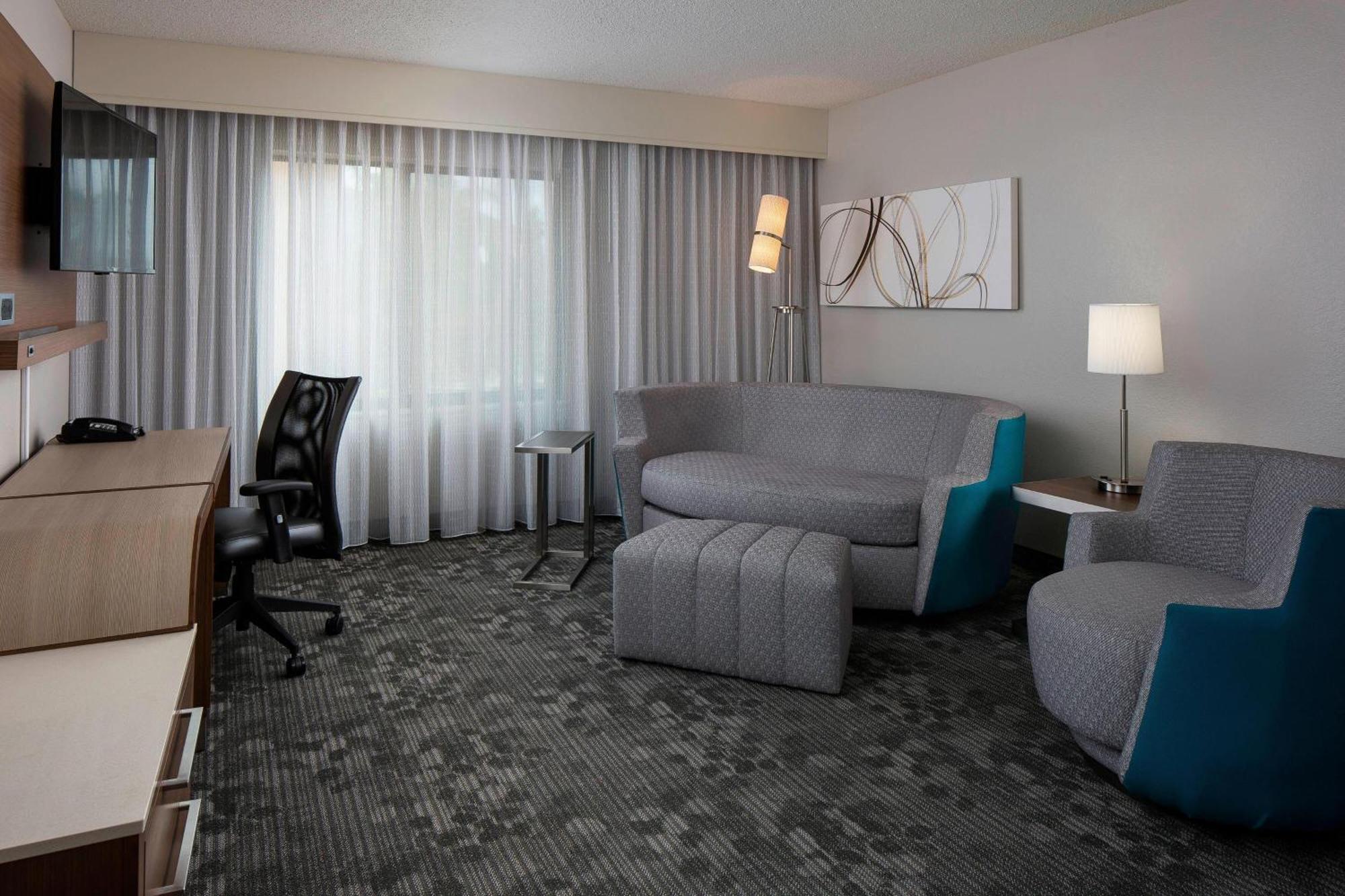 Courtyard By Marriott Daytona Beach Speedway/Airport Екстериор снимка