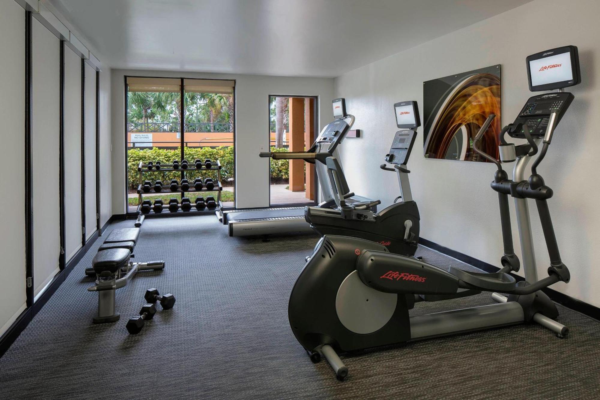 Courtyard By Marriott Daytona Beach Speedway/Airport Екстериор снимка