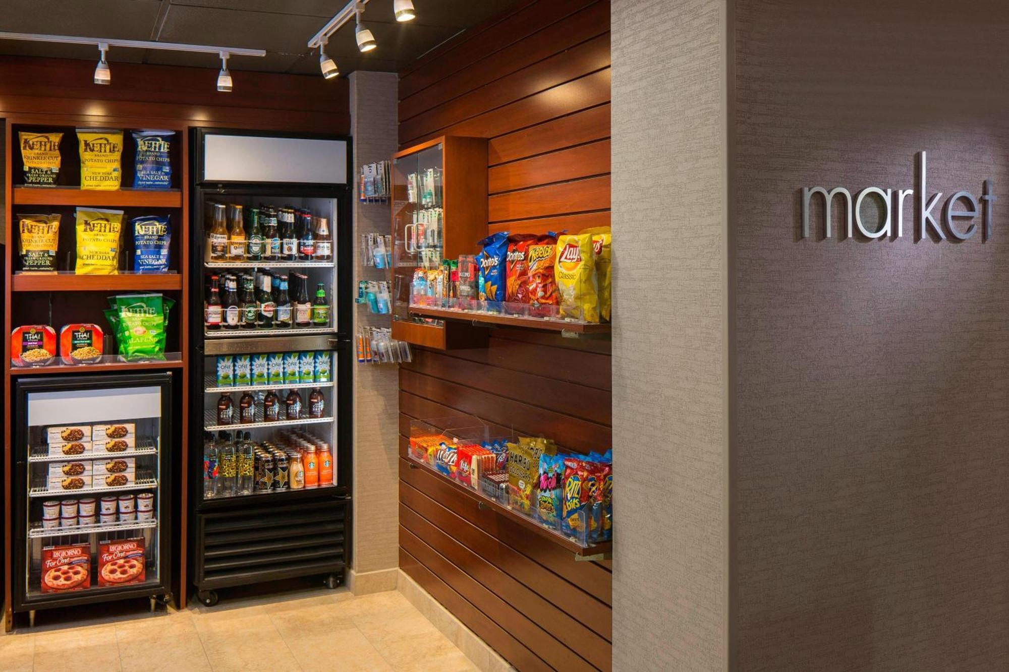 Courtyard By Marriott Daytona Beach Speedway/Airport Екстериор снимка