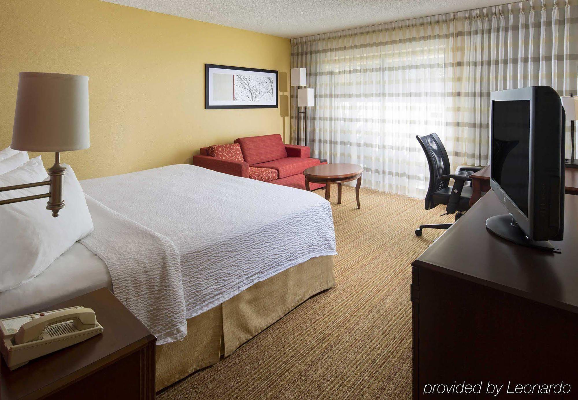 Courtyard By Marriott Daytona Beach Speedway/Airport Екстериор снимка