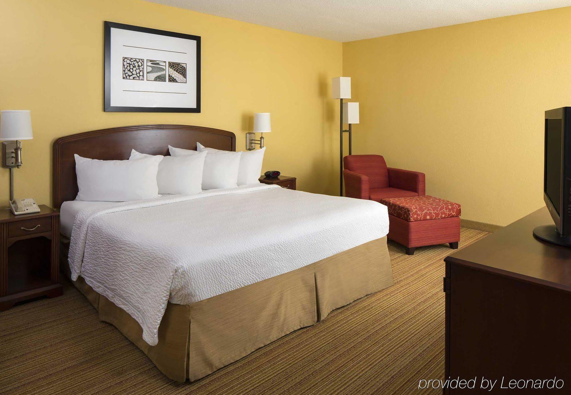 Courtyard By Marriott Daytona Beach Speedway/Airport Екстериор снимка